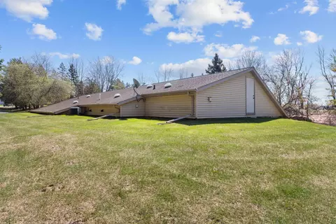 Exterior - 10 N Kurt Ave, Appleton, WI 54913 photo 8 of 17