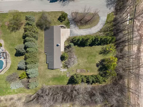 View/Area - 10 N Kurt Ave, Appleton, WI 54913 photo 1 of 12