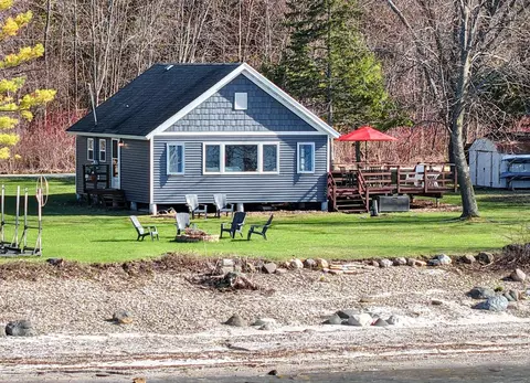 2075 South Rd, Brussels, WI 54204