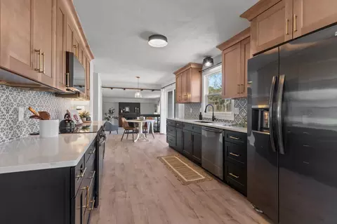 Kitchen - 2734 N Beechwood Ct, Appleton, WI 54911 photo 2 of 5