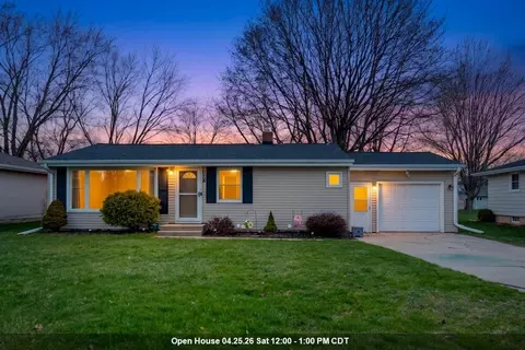 678 Lida Ln, Green Bay, WI 54301