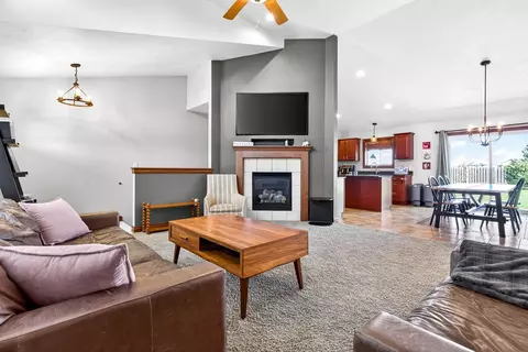 Living - 4102 E Braeburn Dr, Appleton, WI 54913 photo 1 of 1