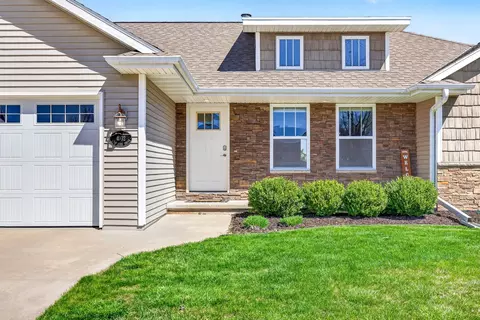 Exterior - 4102 E Braeburn Dr, Appleton, WI 54913 photo 5 of 5