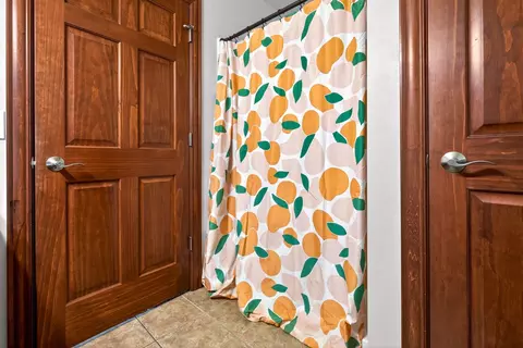 Bath - 4102 E Braeburn Dr, Appleton, WI 54913 photo 4 of 4