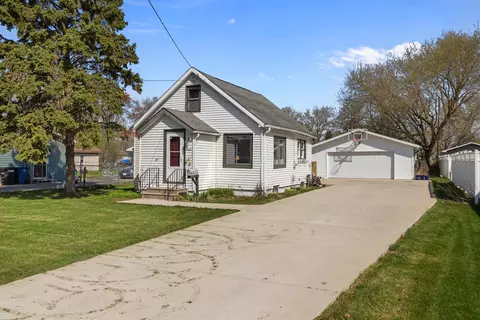 120 Allen Ave, Oshkosh, WI 54901