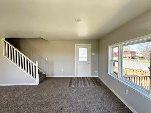 Living - 930 E Dall St, Shawano, WI 54166 photo 1 of 5