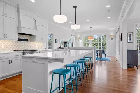 Kitchen - 2324 E Highpond Xing, Appleton, WI 54913 photo 1 of 10