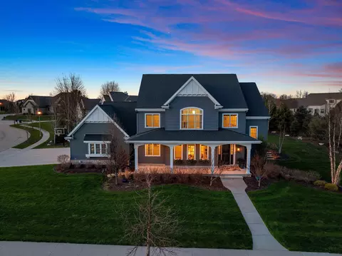 Exterior - 2324 E Highpond Xing, Appleton, WI 54913 photo 11 of 12