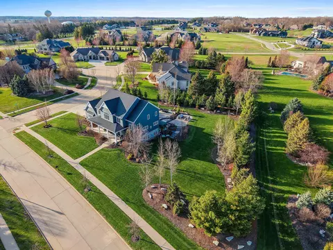 View/Area - 2324 E Highpond Xing, Appleton, WI 54913 photo 1 of 3