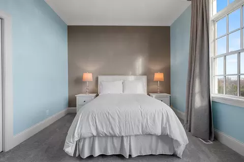 Bedroom - 2324 E Highpond Xing, Appleton, WI 54913 photo 5 of 10