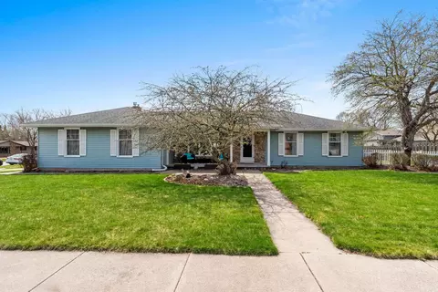 1764 Highview St, De Pere, WI 54115