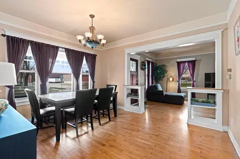 Dining - 920 N Kin St, Appleton, WI 54911 photo 3 of 3