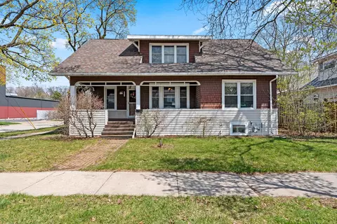 920 N Kin St, Appleton, WI 54911