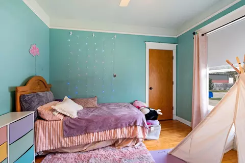 Bedroom - 920 N Kin St, Appleton, WI 54911 photo 7 of 10