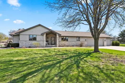 w2251 Pine Lane, Freedom, WI 54130