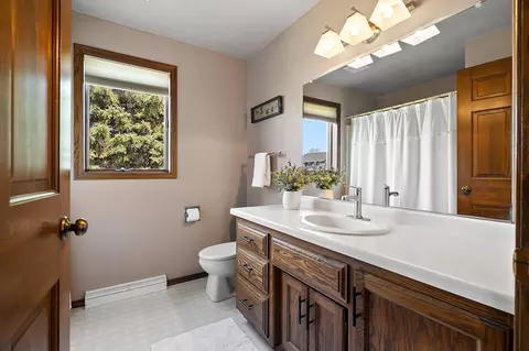 Bath - w2251 Pine Lane, Freedom, WI 54130 photo 3 of 4