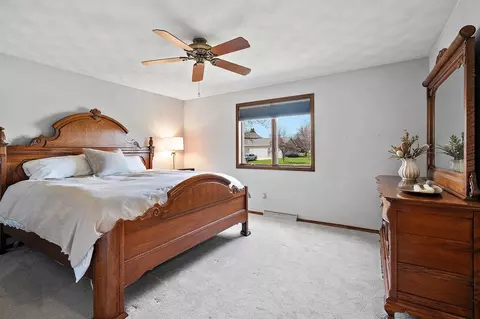 Bedroom - w2251 Pine Lane, Freedom, WI 54130 photo 2 of 5
