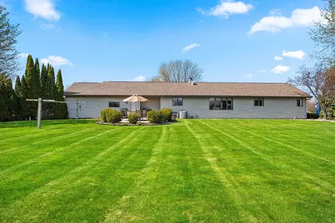 Exterior - w2251 Pine Lane, Freedom, WI 54130 photo 6 of 9