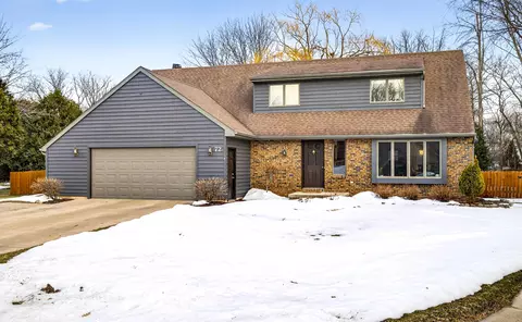 72 Thistle Down Ct, Appleton, WI 54915