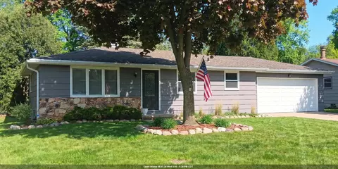 1225 Delray Dr, Green Bay, WI 54304