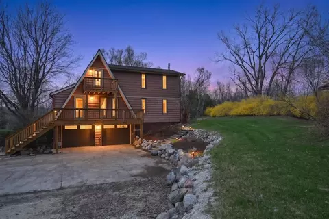 6489 Rosecrans Rd, Denmark, WI 54208