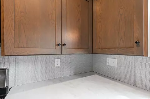 Kitchen - 622 N Sampson St, Appleton, WI 54911 photo 7 of 7