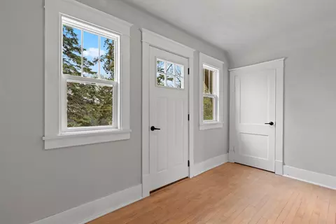 Entry Way - 622 N Sampson St, Appleton, WI 54911 photo 8 of 8