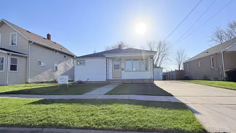 855 Appleton St, Menasha, WI 54952