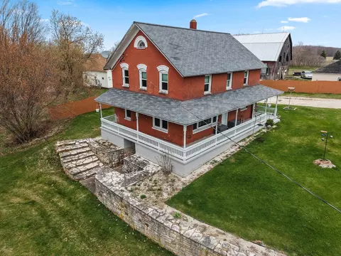 9604 Four Corners Rd, Brussels, WI 54204