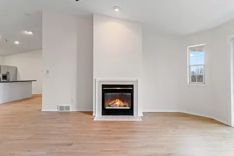 Living - W6143 Victorian Drive #15, Appleton, WI 54915 photo 2 of 6