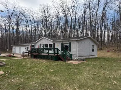 w5970 Steffens Lane, Pembine, WI 54156