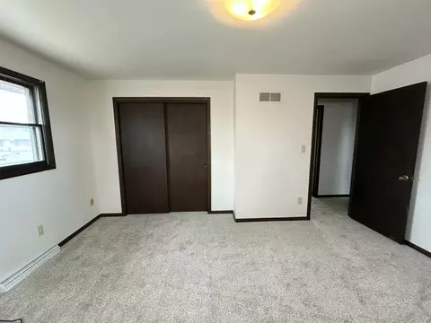 Bedroom - 1220 E Roeland Ave, Appleton, WI 54915 photo 2 of 9