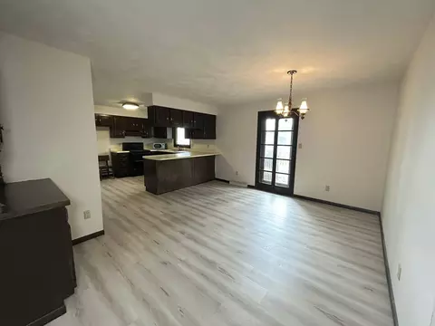 Dining - 1220 E Roeland Ave, Appleton, WI 54915 photo 1 of 1