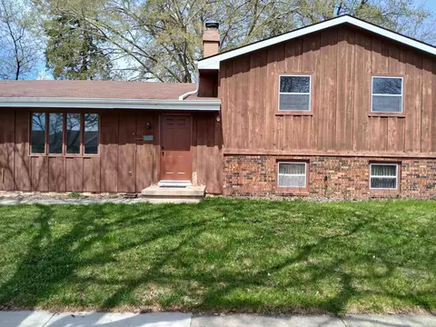 Exterior - 1220 E Roeland Ave, Appleton, WI 54915 photo 9 of 9
