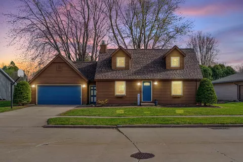 3033 E Canary St, Appleton, WI 54915