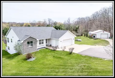 e7420 Stage Road, New London, WI 54961