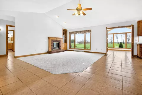 Living - 4665 Edgewood Dr, Appleton, WI 54913 photo 1 of 4