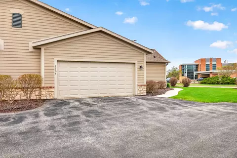 Exterior - 2104 E Milestone Dr, Appleton, WI 54913 photo 4 of 10