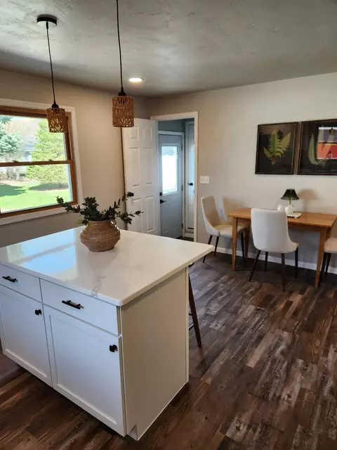 Kitchen - 319 S Midpark Dr, Appleton, WI 54915 photo 2 of 2