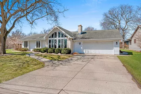 1028 Riverside Dr, Kaukauna, WI 54130