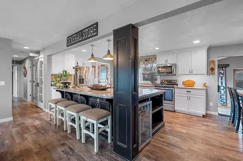 Kitchen - 5000 N French Rd, Appleton, WI 54913 photo 7 of 8