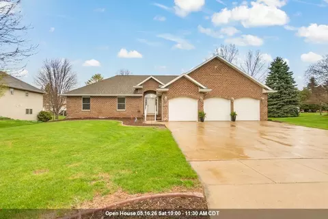 702 Marcks Ct, Luxemburg, WI 54217