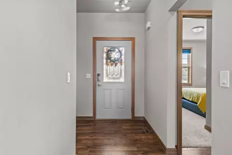 Entry Way - 4647 N Cherryvale Ave, Appleton, WI 54913 photo 2 of 4