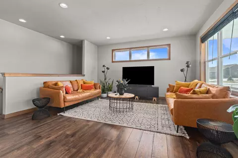 Living - 4647 N Cherryvale Ave, Appleton, WI 54913 photo 1 of 7
