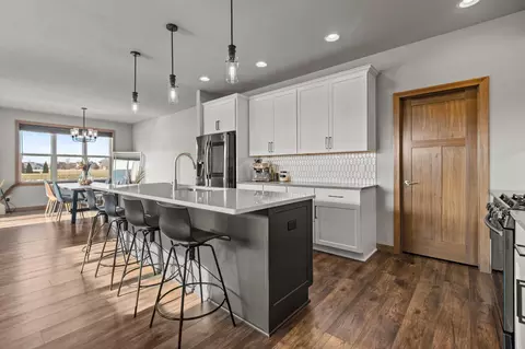 Kitchen - 4647 N Cherryvale Ave, Appleton, WI 54913 photo 1 of 9