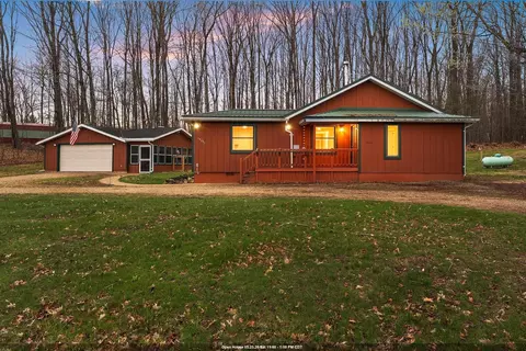 10257 Cedar Valley Ln, Suring, WI 54174