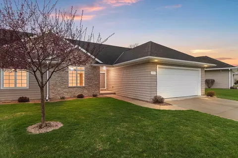 1743 Remington Ridge Way, De Pere, WI 54115