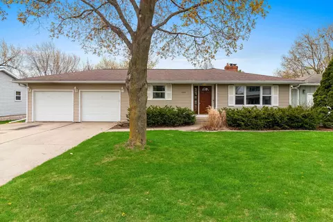 640 Dauphin St, Green Bay, WI 54301