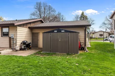 Exterior - 3008 E Killdeer Ln, Appleton, WI 54915 photo 12 of 16