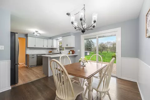 Dining - 1034 S Ridge Ln, Appleton, WI 54914 photo 1 of 3